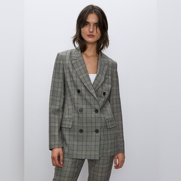 Aritzia Jackets & Blazers - Aritzia Babaton Samuel blazer size 0 like new condition